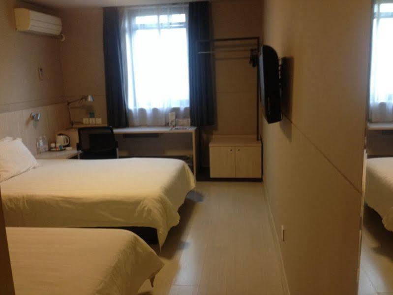 Jinjiang Inn Shanghai Maotai Road Exterior photo